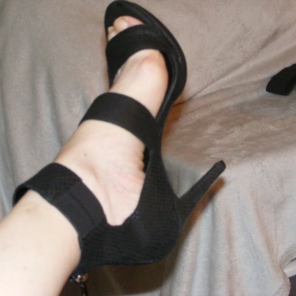 Jessica Simpson Ankle Heels - Picture 9 of 11